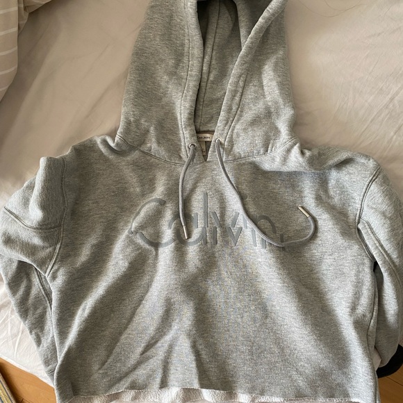 Calvin Klein Cropped hoodie size large - Picture 3 of 4